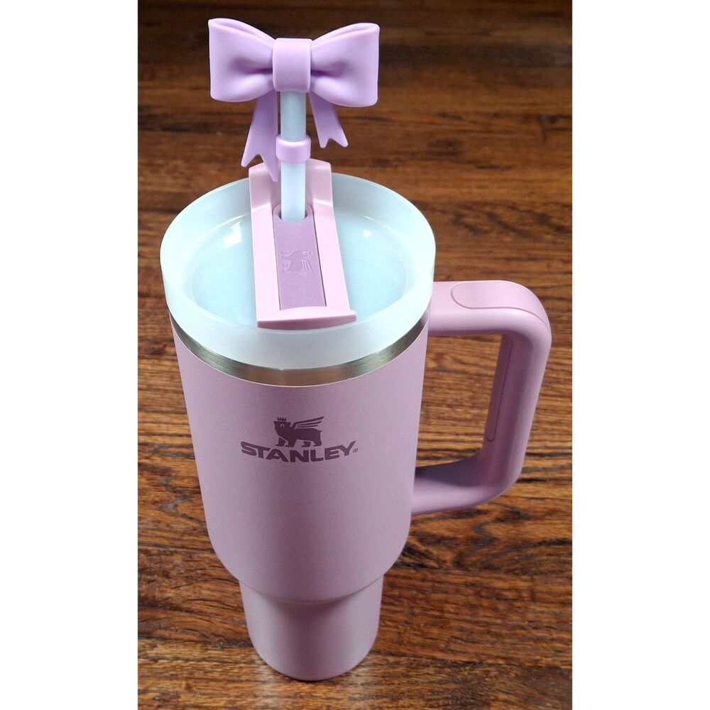 New Stanley Lilac Quencher H2.0 Flow State Tumbler 40 oz